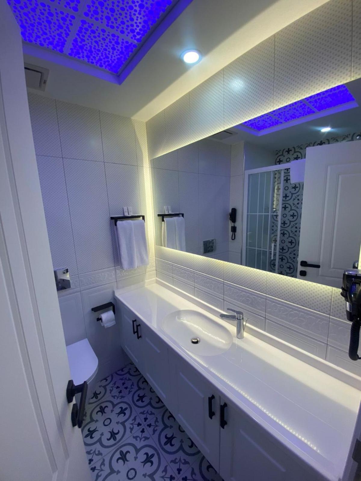 Park Milano Hotel إزمير المظهر الخارجي الصورة